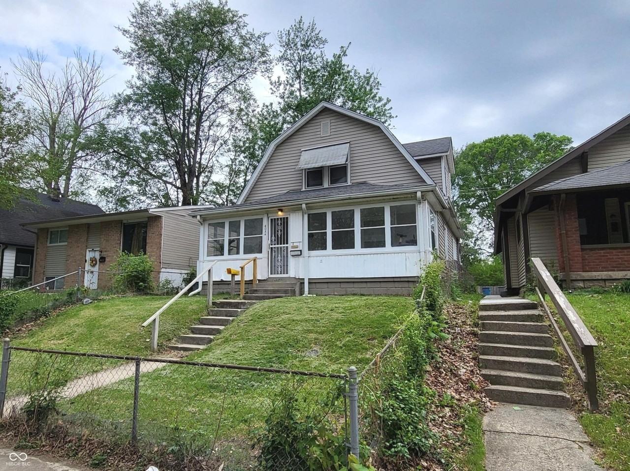 4054 Byram Ave - Photo 2 of 23