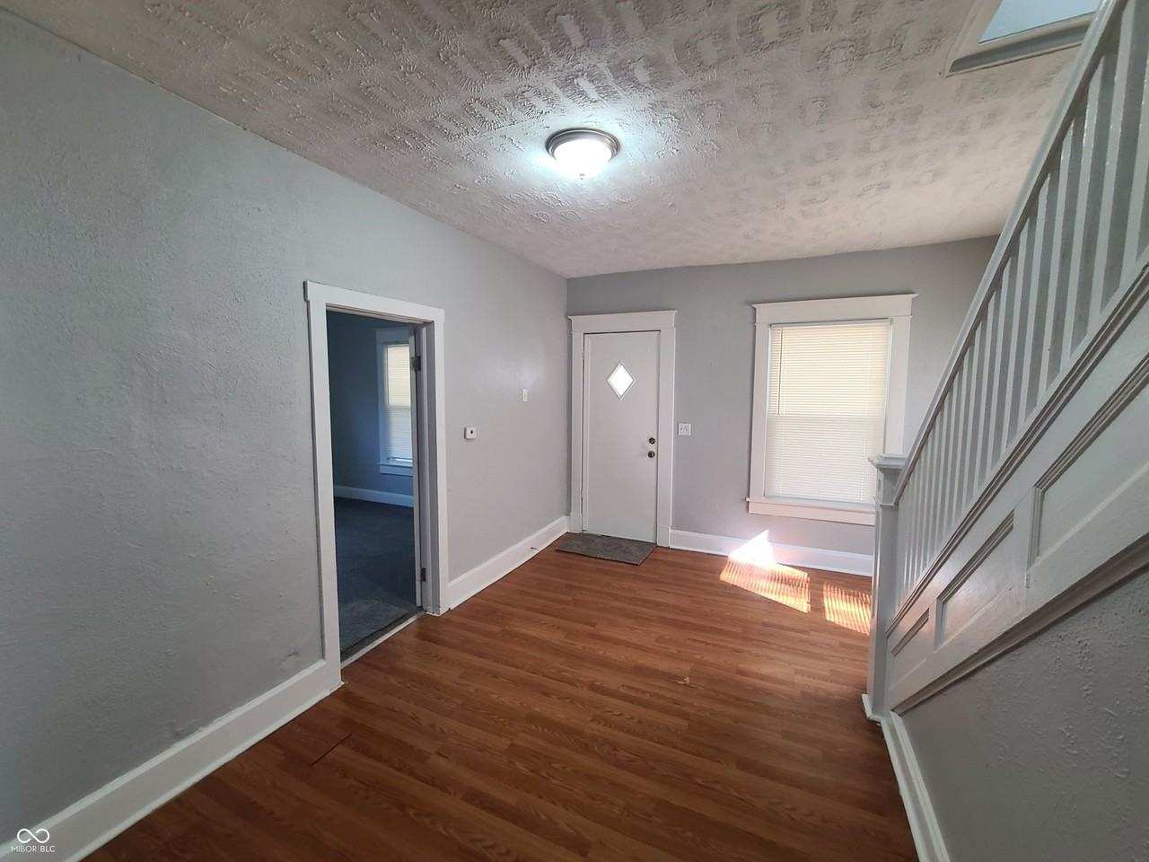 4054 Byram Ave - Photo 6 of 23