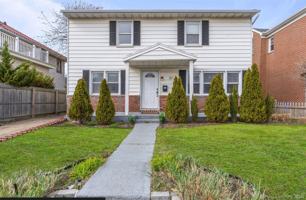 featured image of 311 W Penn St