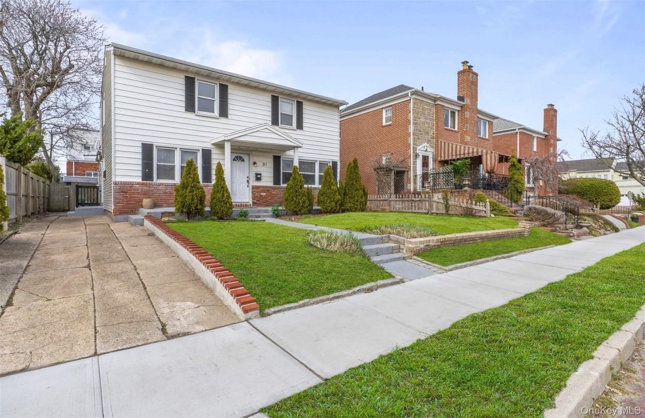 311 W Penn St - Photo 2 of 28