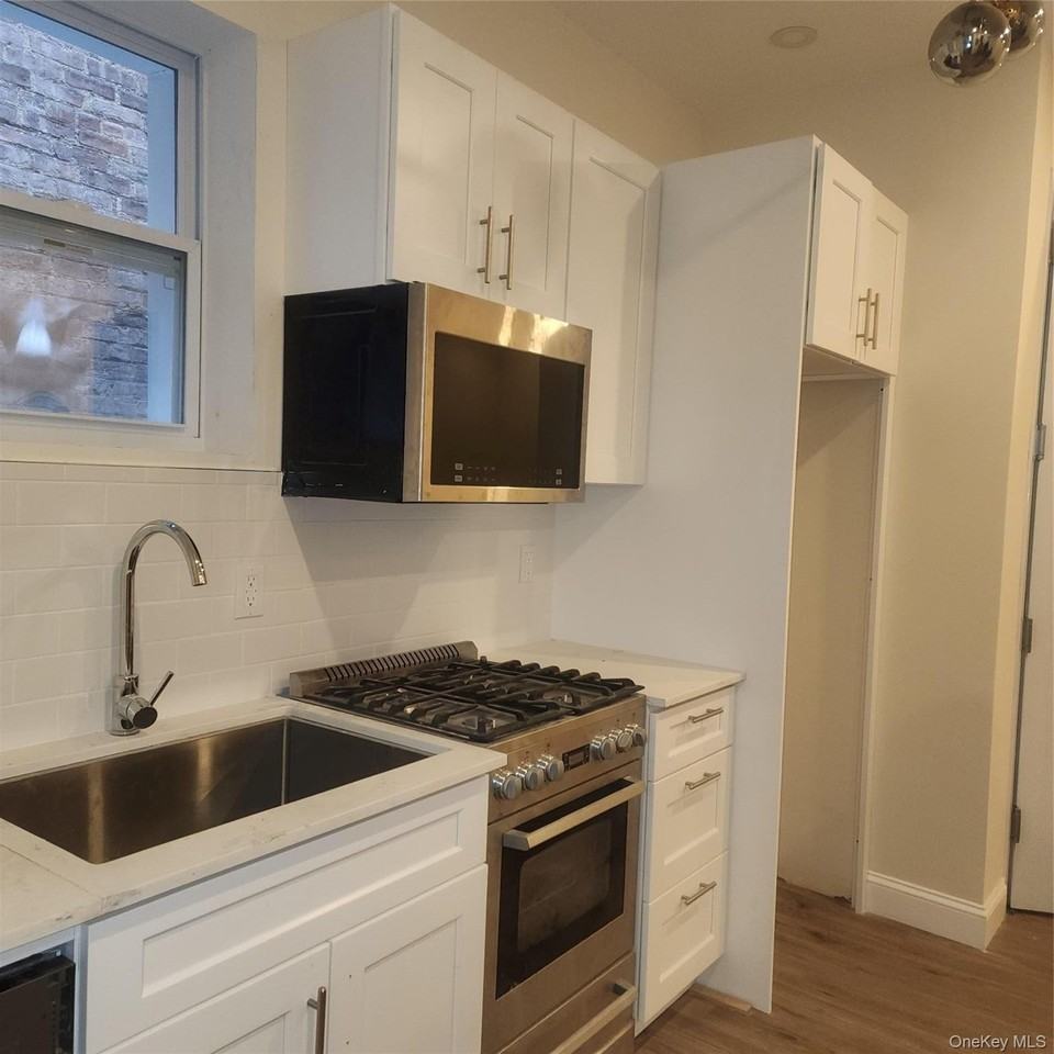 93 Elliott Ave #2 - Photo 6 of 9