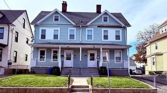 142 Smith St #140 - Photo 1 of 1