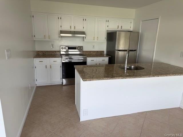 8 Hillview Ct - Photo 3 of 11