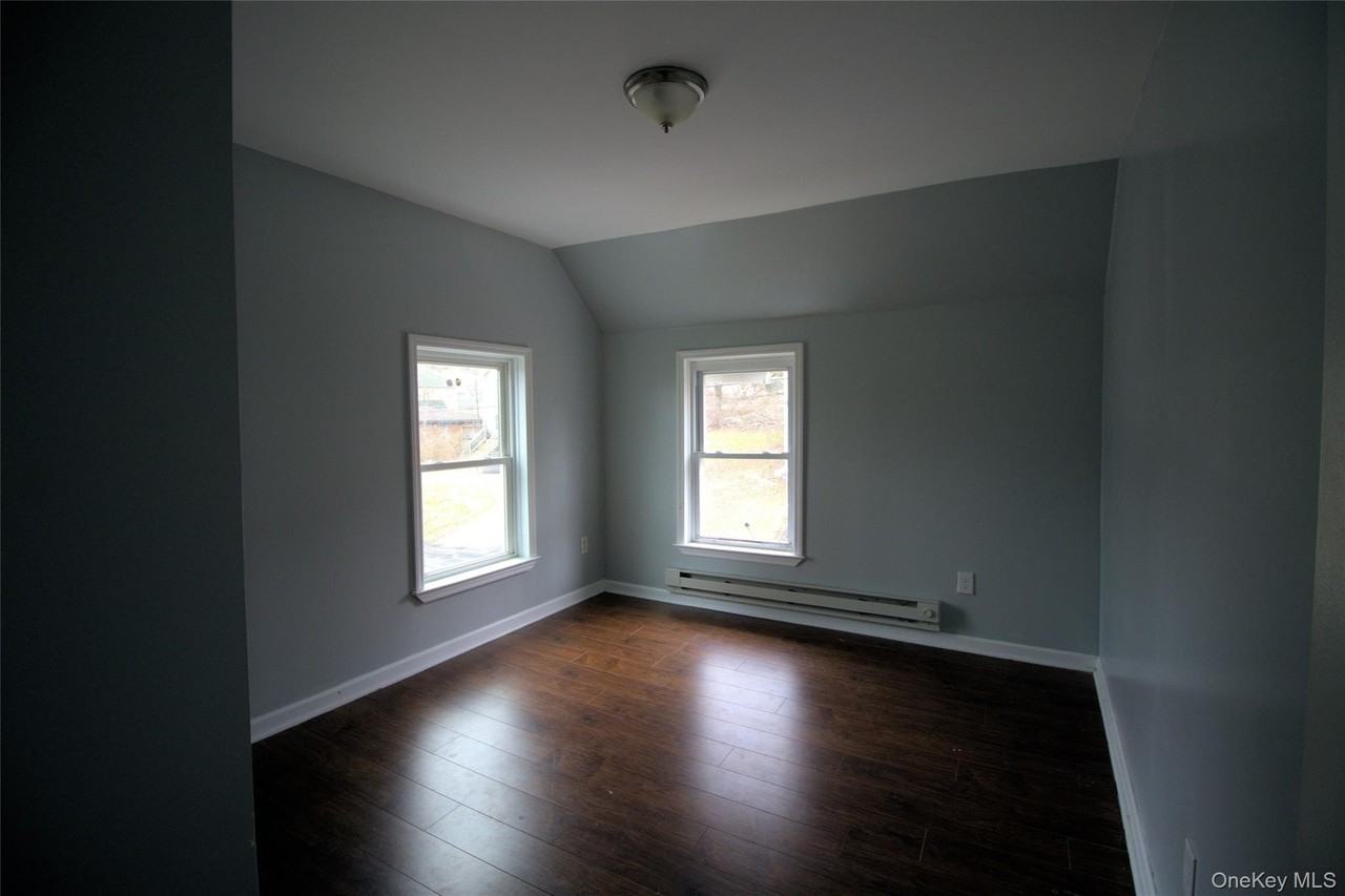 9 Spring St - Photo 7 of 15