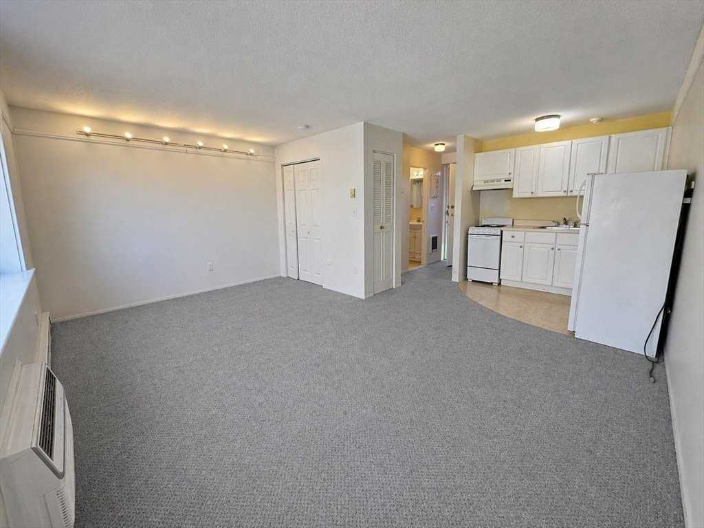 1691 Cambridge St #42 - Photo 2 of 18