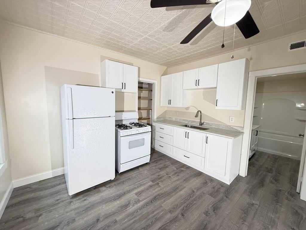 227 White St #F2R - Photo 3 of 10