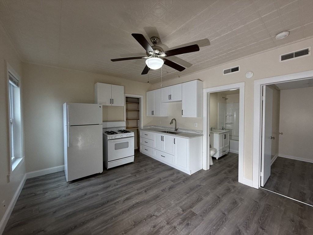 227 White St #F2R - Photo 4 of 10