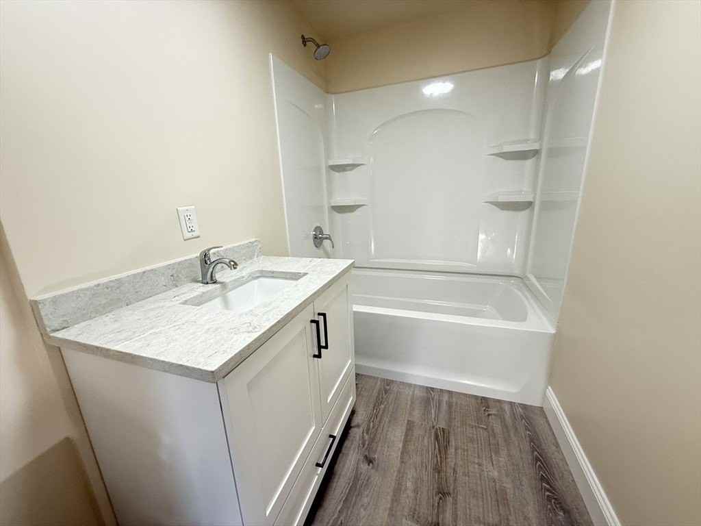 227 White St #F2R - Photo 6 of 10