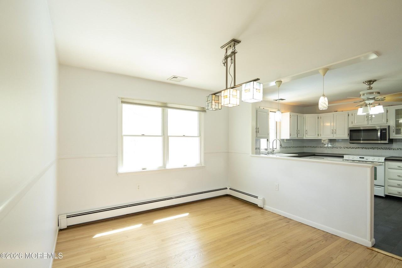 14 South Rd - Photo 7 of 39