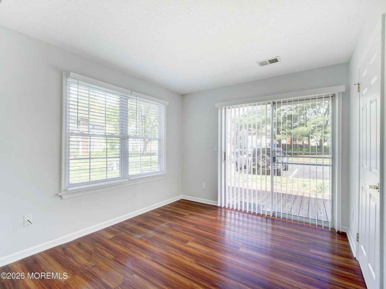 18-4 Augusta Ct - Photo 3 of 19