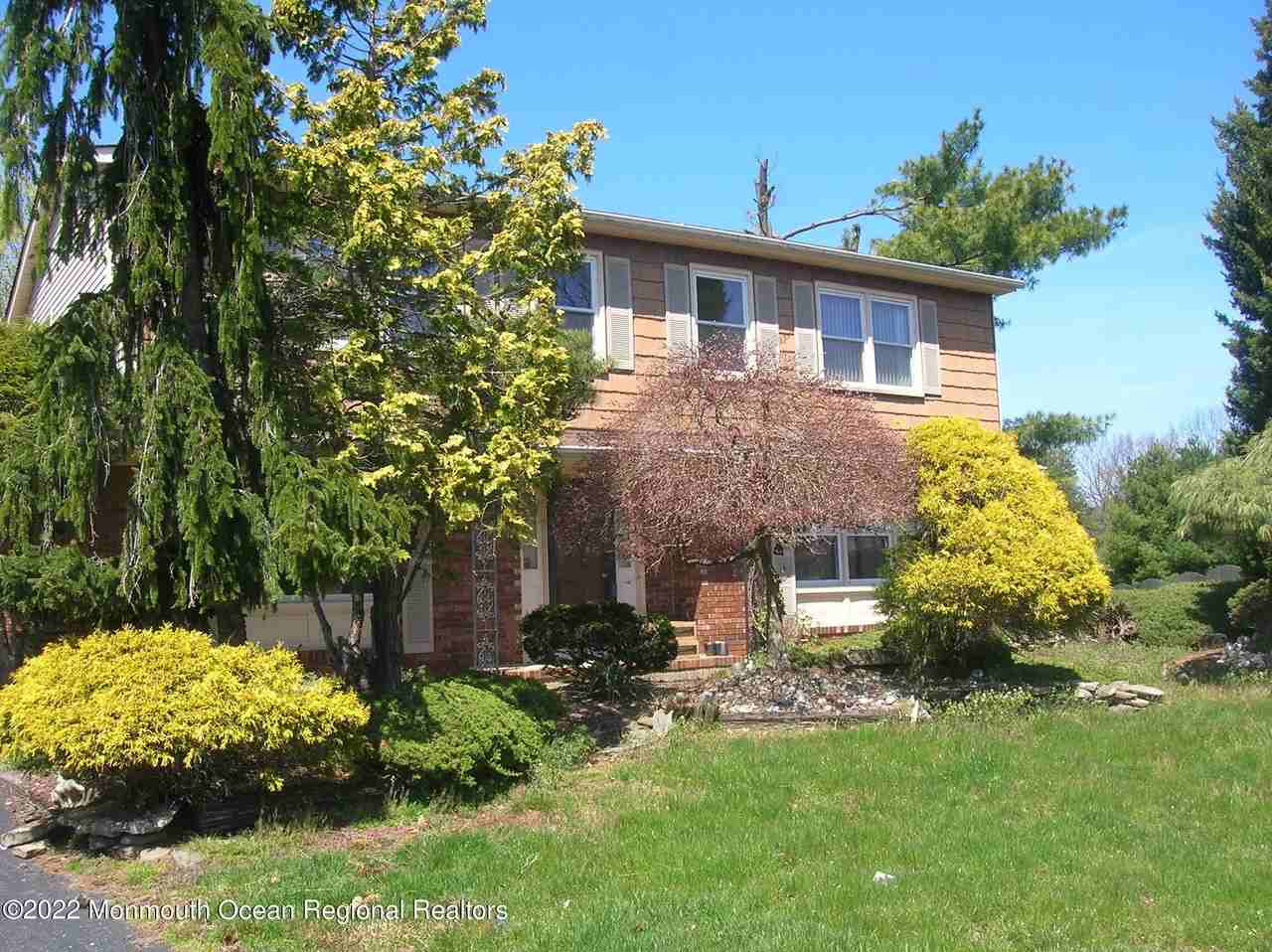 15 Cardinal Ct - Photo 2 of 10