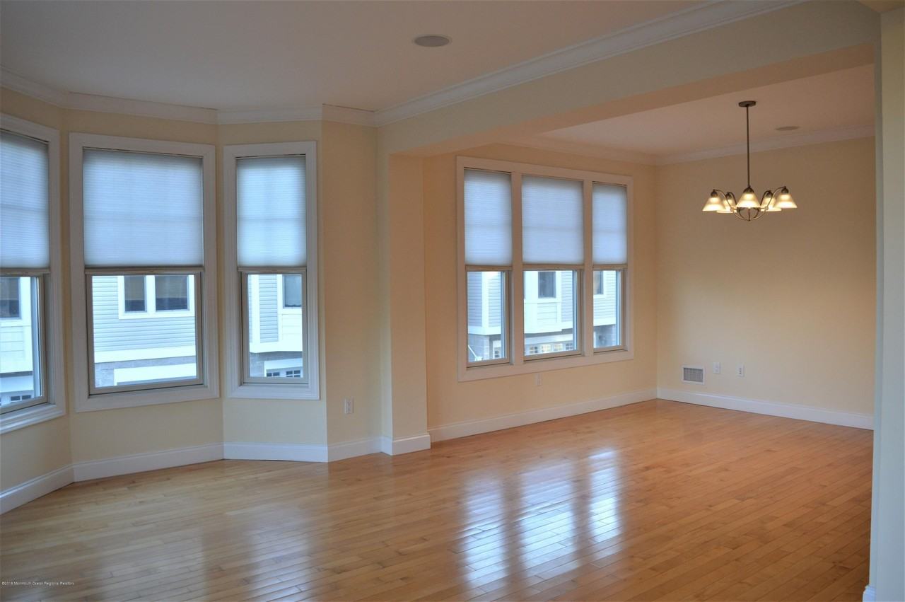 606 Park Ave - Photo 3 of 50