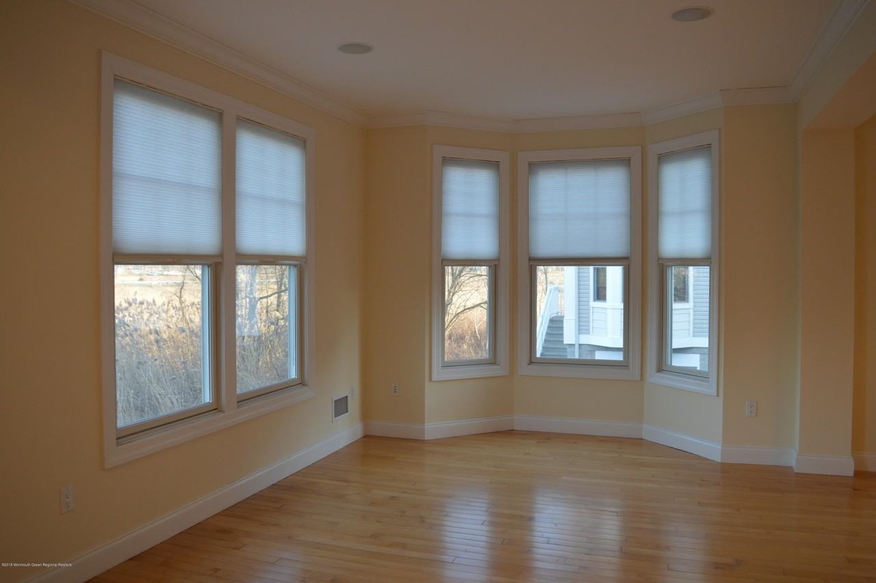 606 Park Ave - Photo 4 of 50