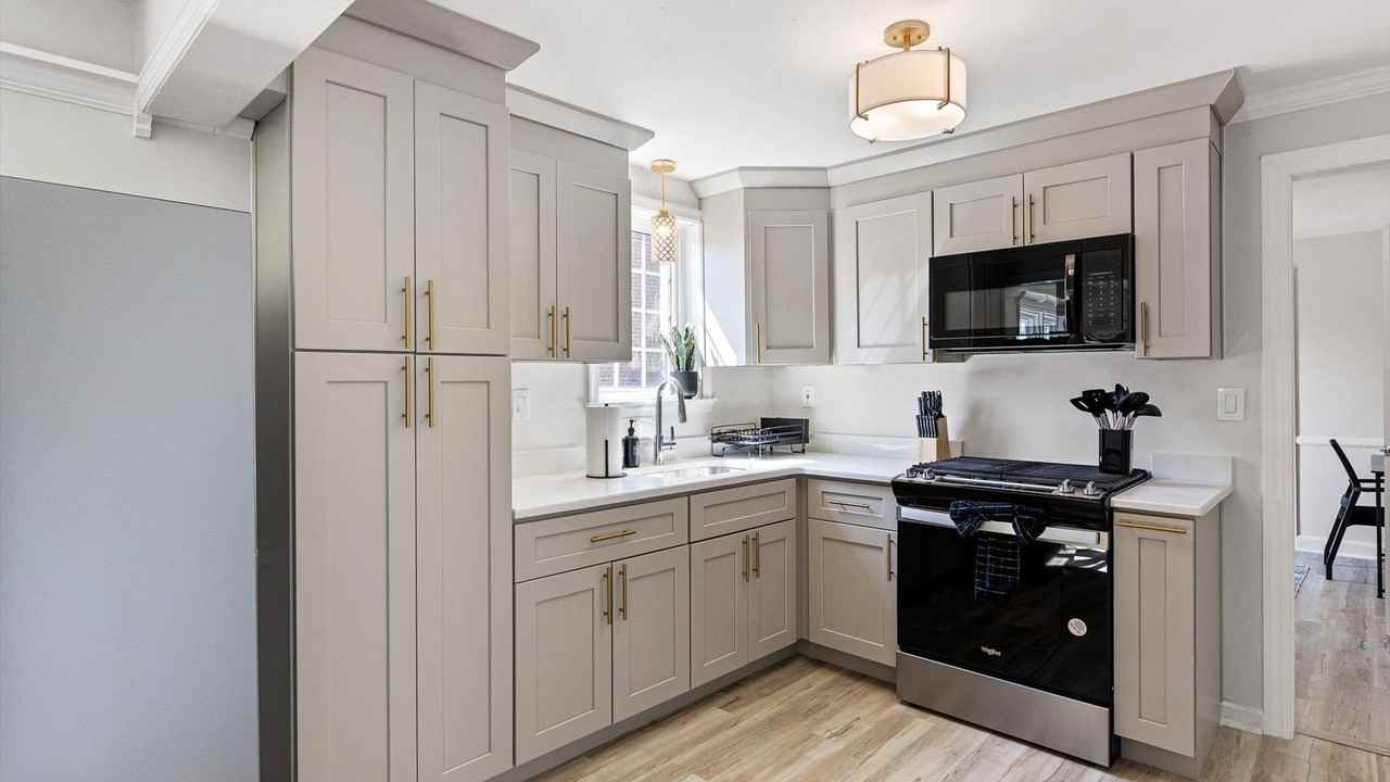 N Augustine St - Photo 2 of 7