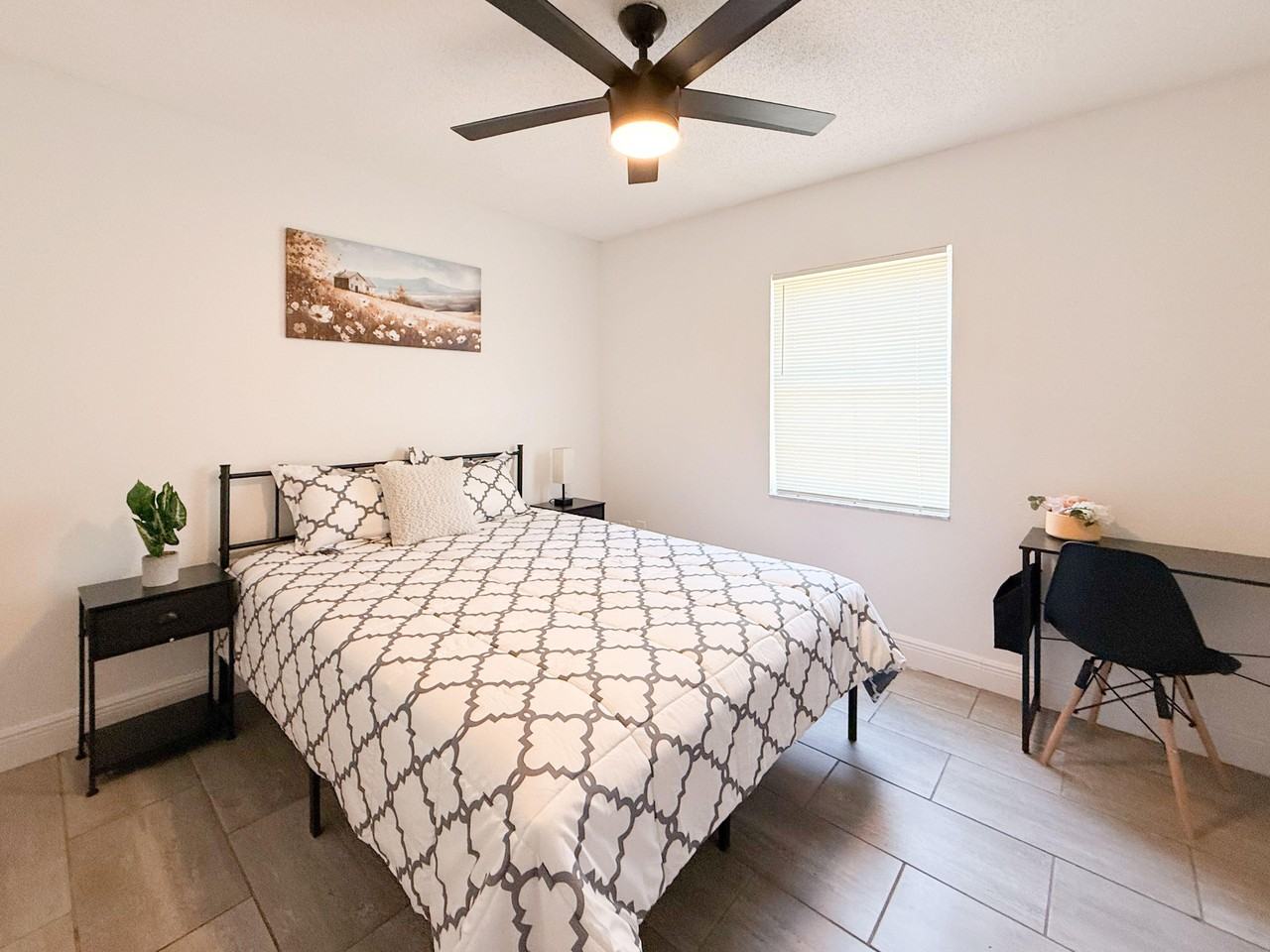 N Nebraska Ave - Photo 2 of 12