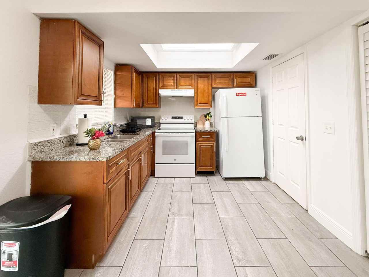 N Nebraska Ave - Photo 7 of 12