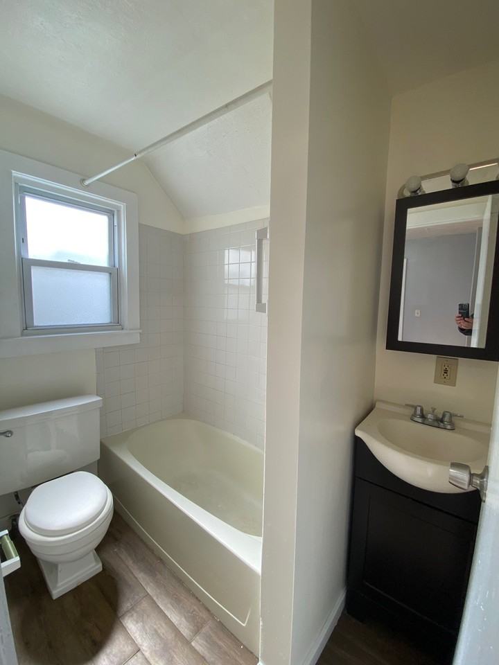 53 Otis St #53-1R - Photo 3 of 4