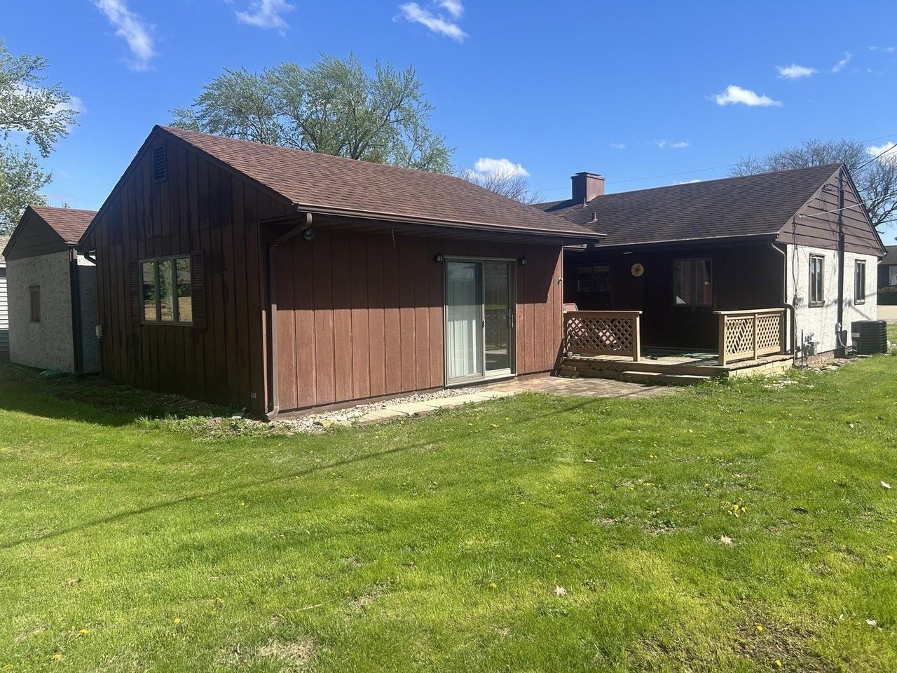 2939 7th St - Photo 3 of 10