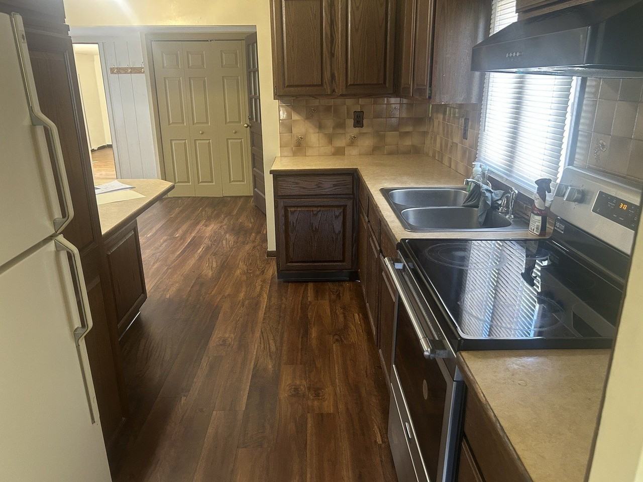 2939 7th St - Photo 4 of 10