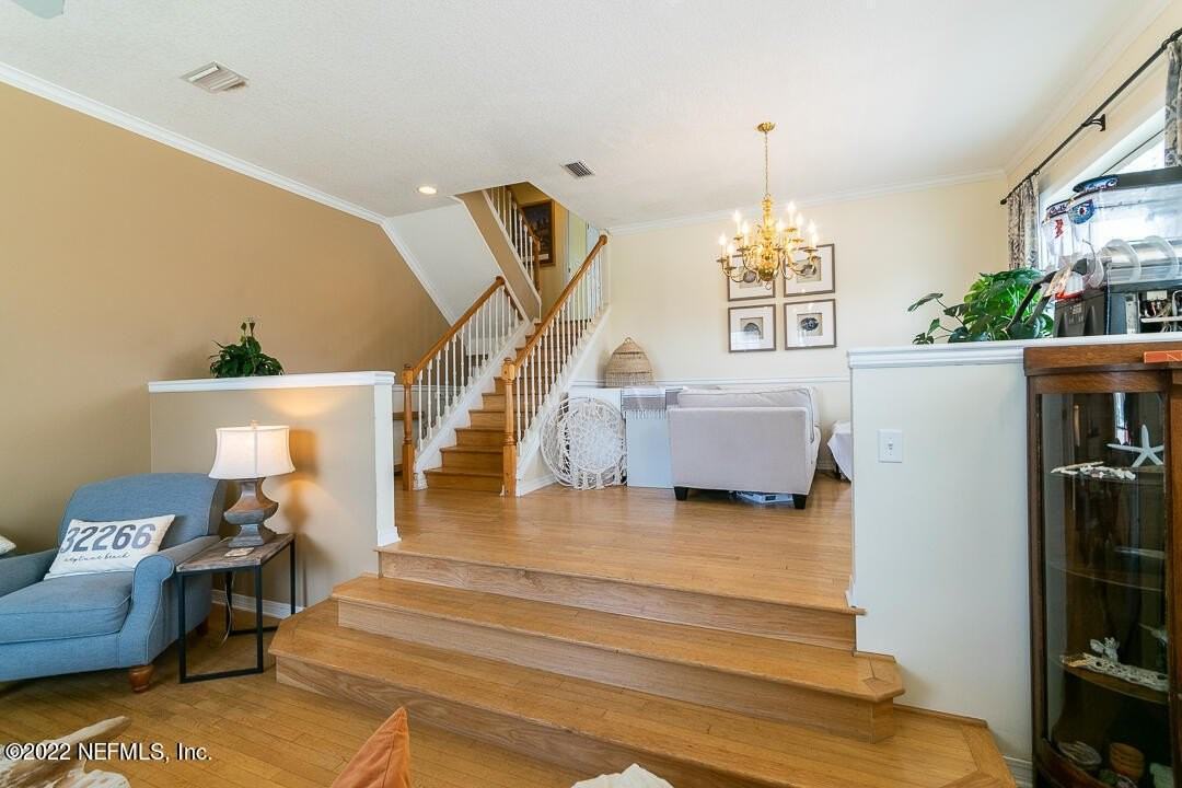 2102 1st St - Photo 7 of 22