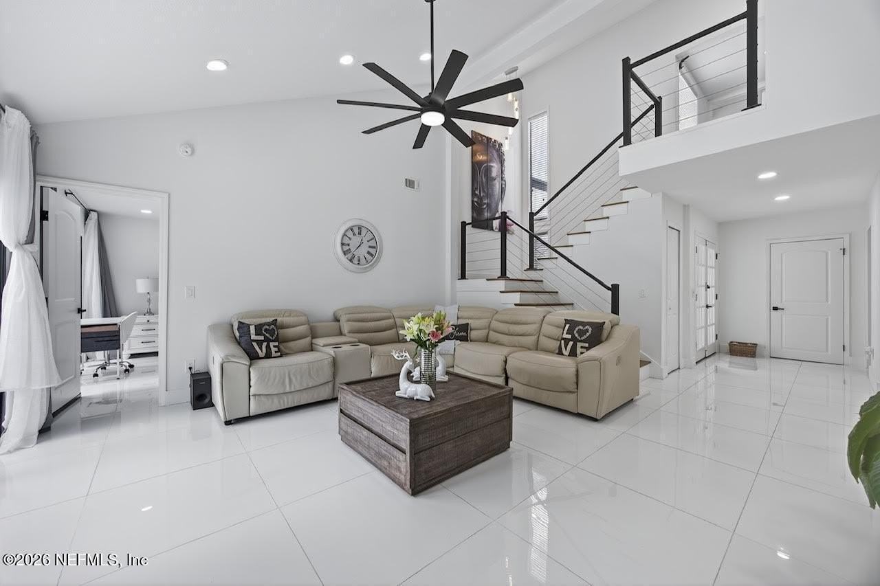 7805 Baymeadows Cir W - Photo 5 of 43