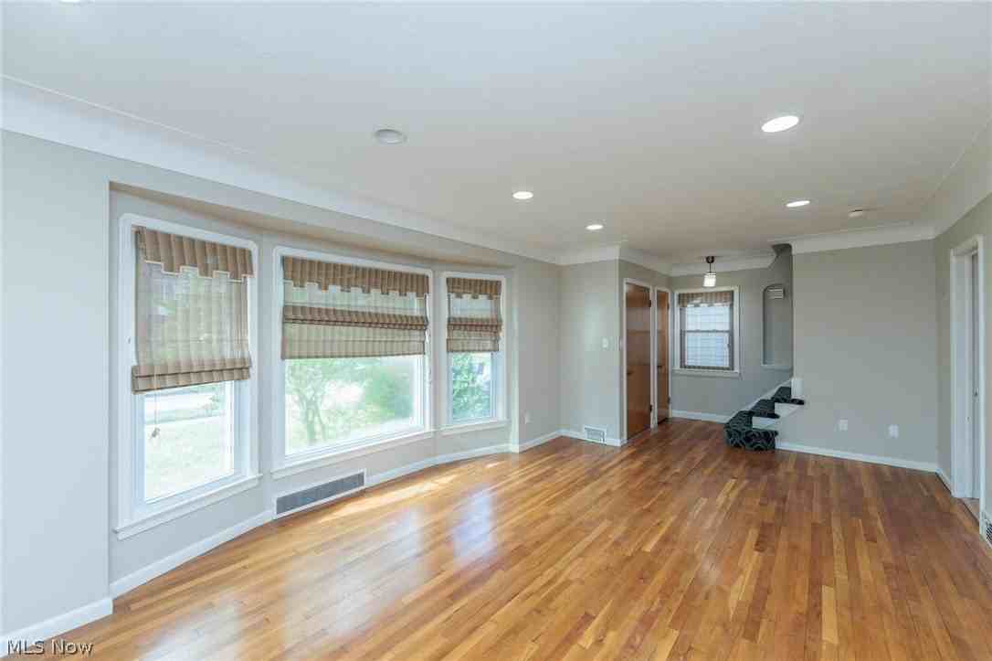 4441 Baintree Rd - Photo 4 of 50