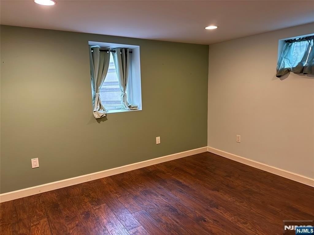 71 Boulevard - Photo 3 of 8