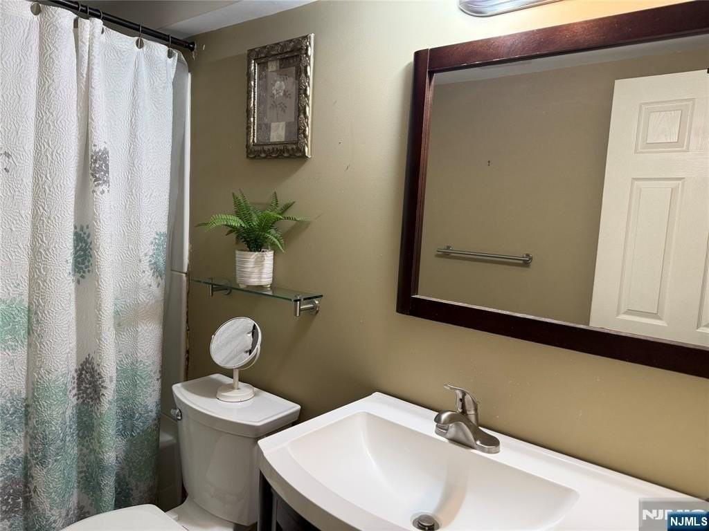 71 Boulevard - Photo 4 of 8