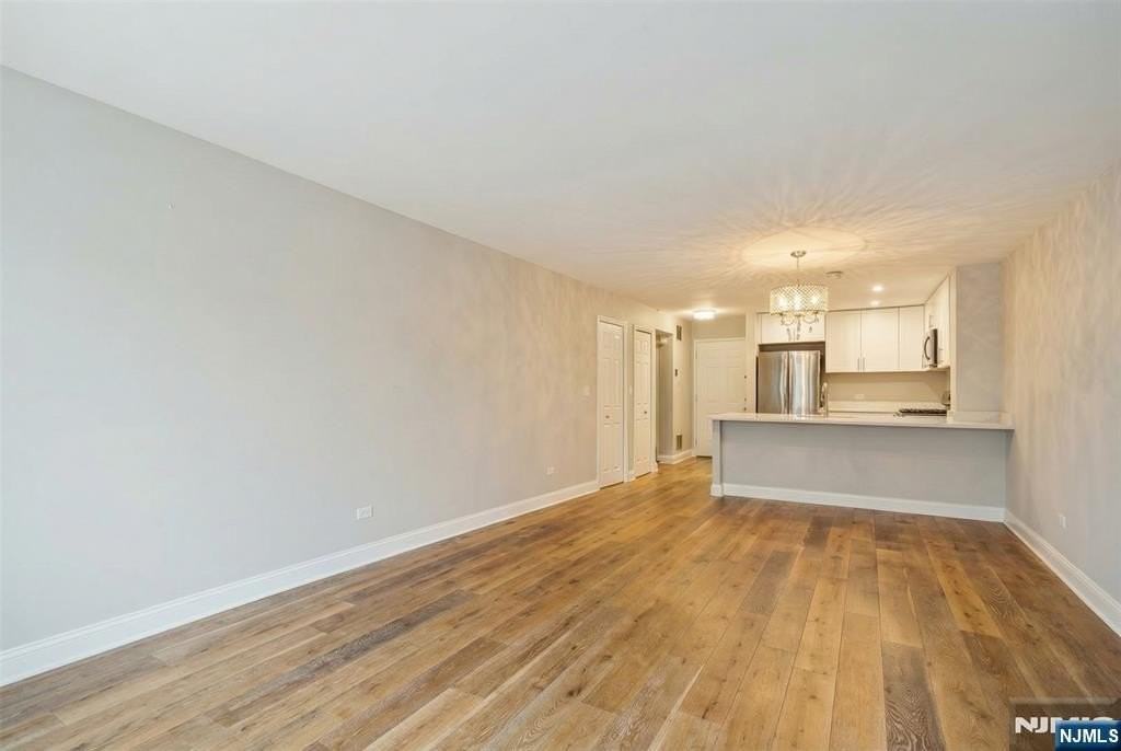 403 Hancock Ct - Photo 5 of 17