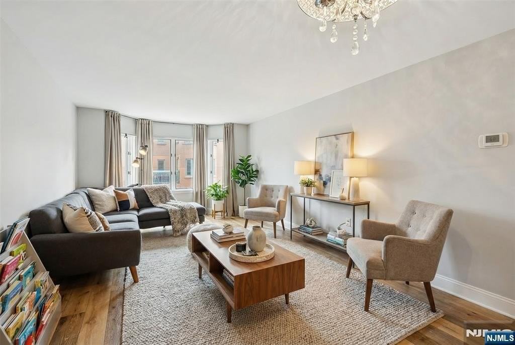 403 Hancock Ct - Photo 6 of 17