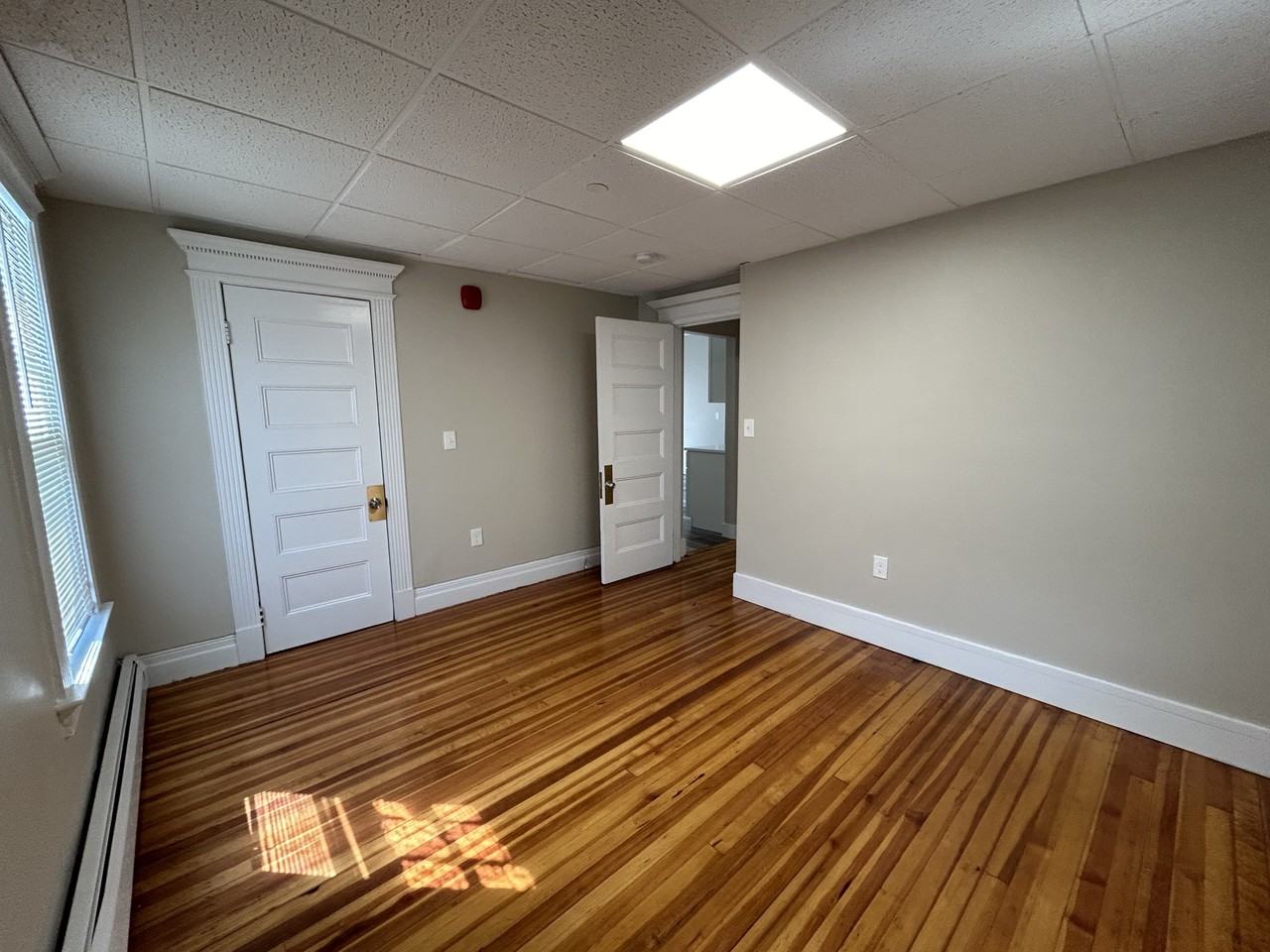 36 Roxbury St #1 - Photo 5 of 21
