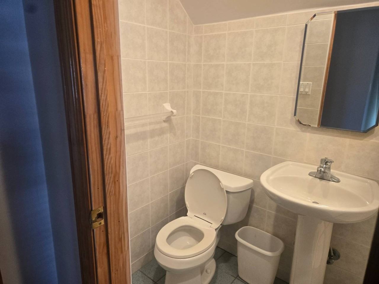 94 Swan Ln - Photo 5 of 8