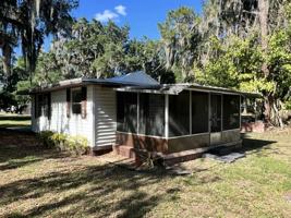 featured image of 7955 Elliott Rd #7955