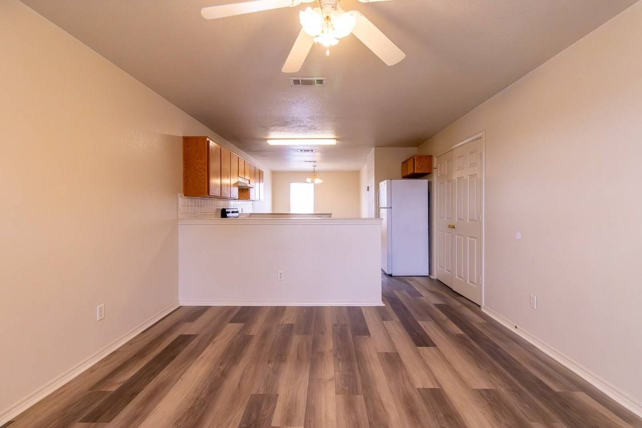 3409 Toledo Dr #D - Photo 2 of 22