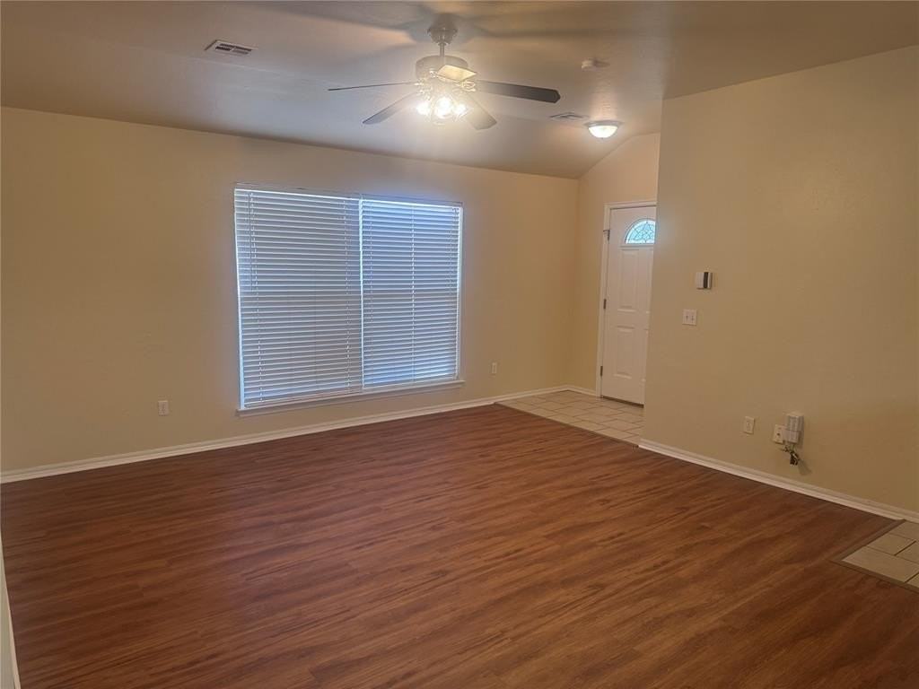 9605 Sw 16th St - Photo 4 of 12