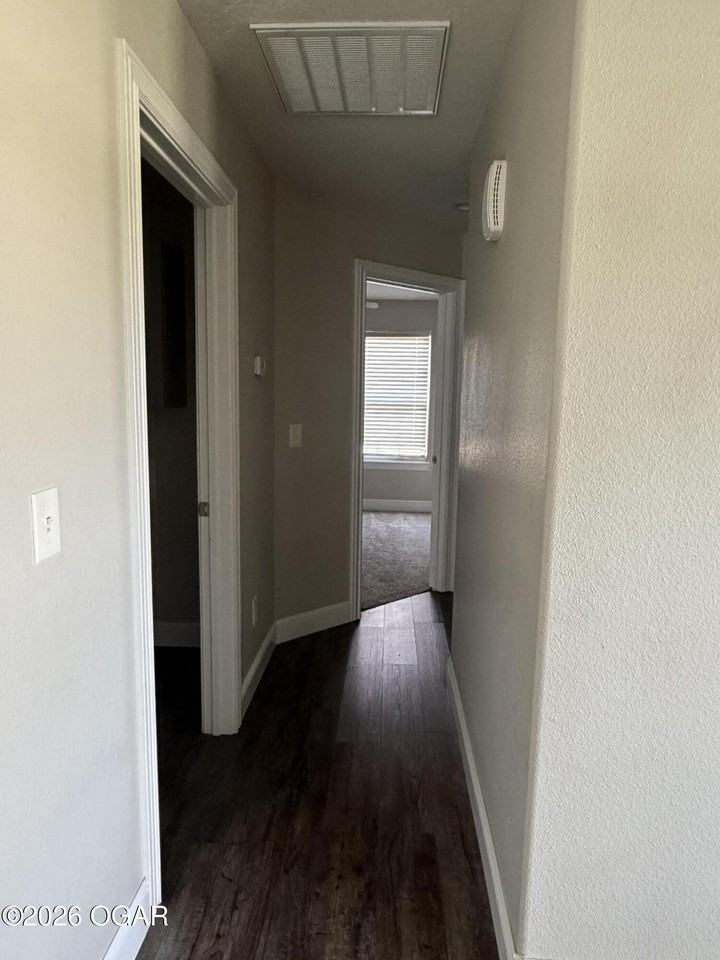 1827 Pennsylvania Ave - Photo 5 of 6