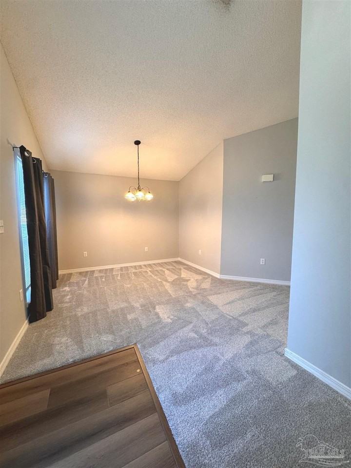 711 Marsh Harbor Dr - Photo 2 of 13