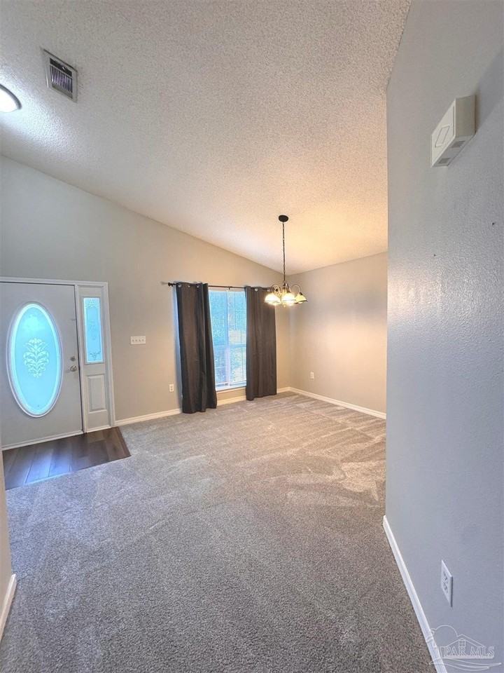 711 Marsh Harbor Dr - Photo 3 of 13