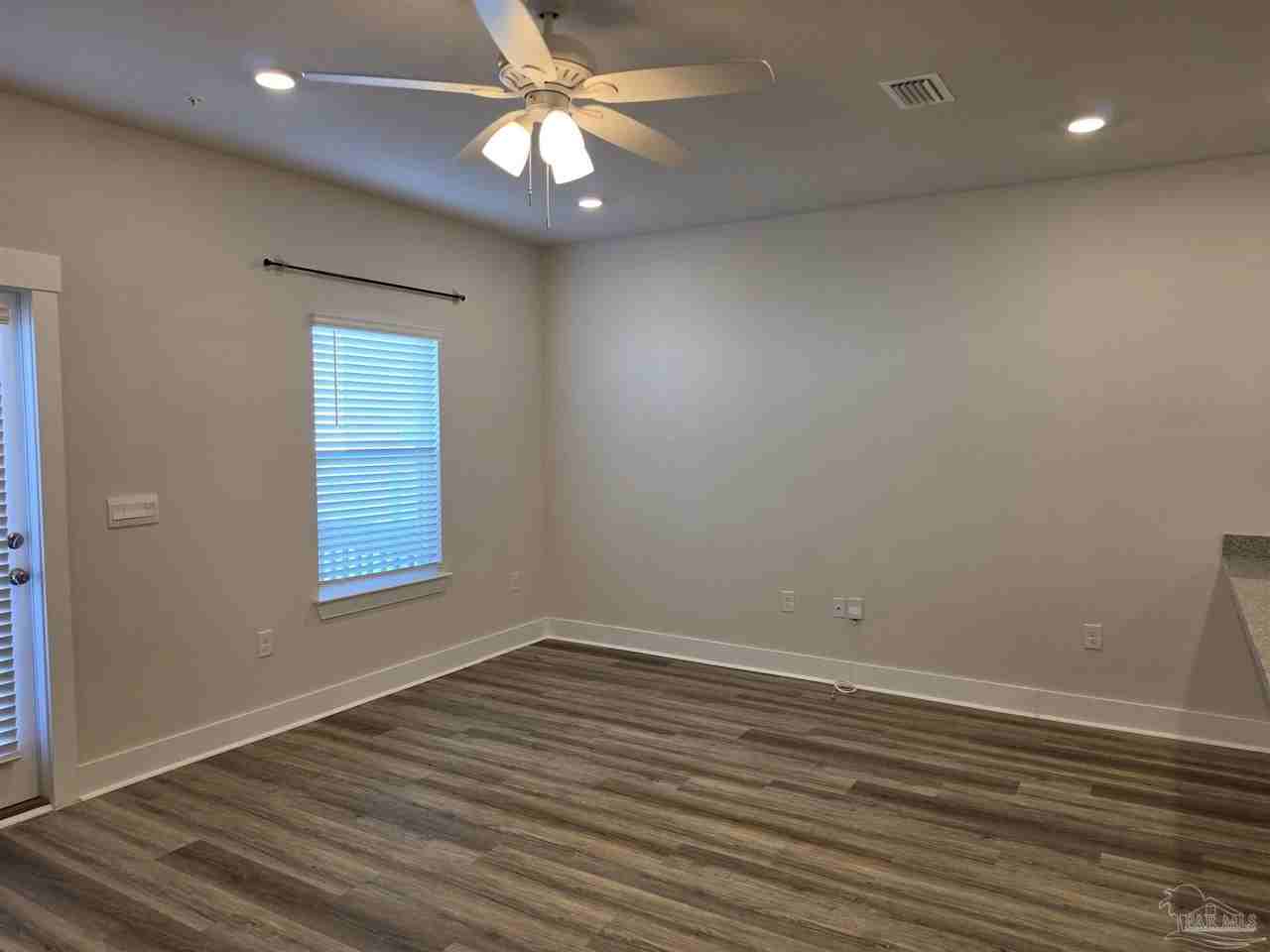 9525 Nature Creek Cir - Photo 5 of 31