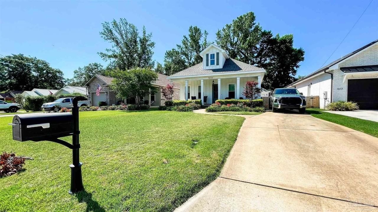 1633 E Hatton St - Photo 2 of 17