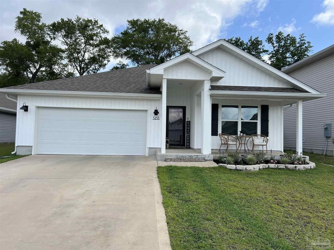 5253 Peach Dr - Photo 2 of 25