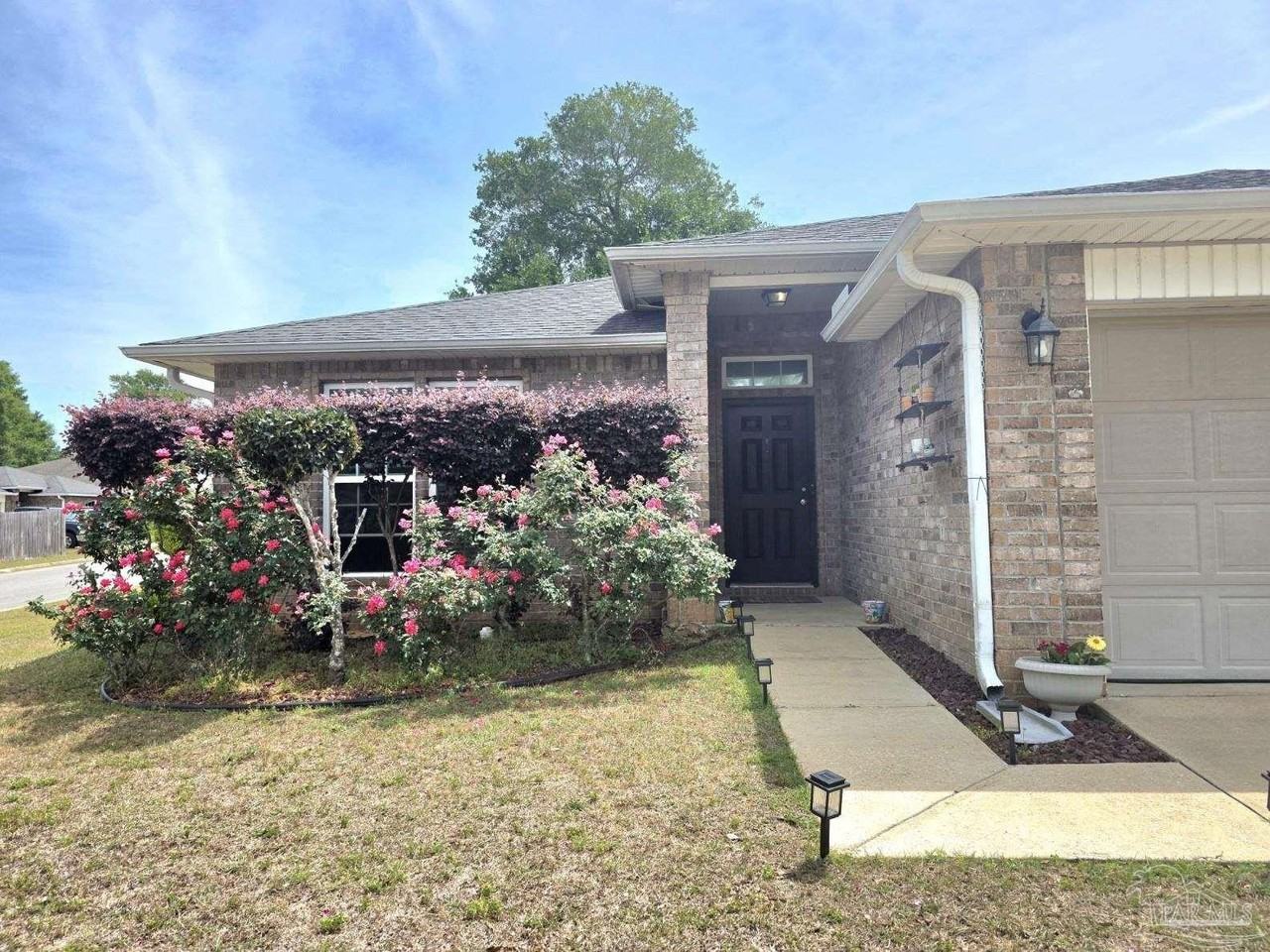 197 Millet Cir - Photo 2 of 23