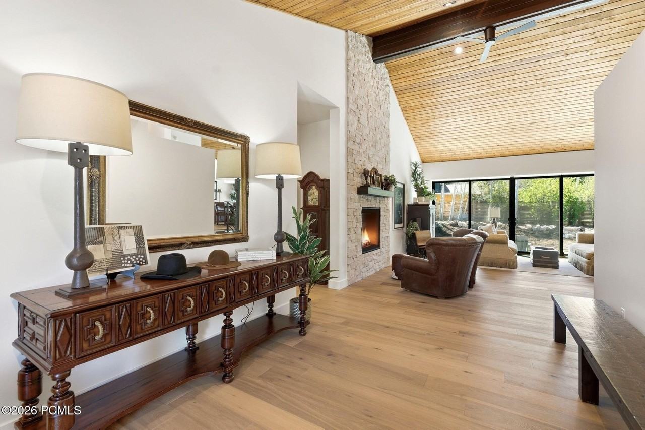 1503 Willow Loop - Photo 2 of 50