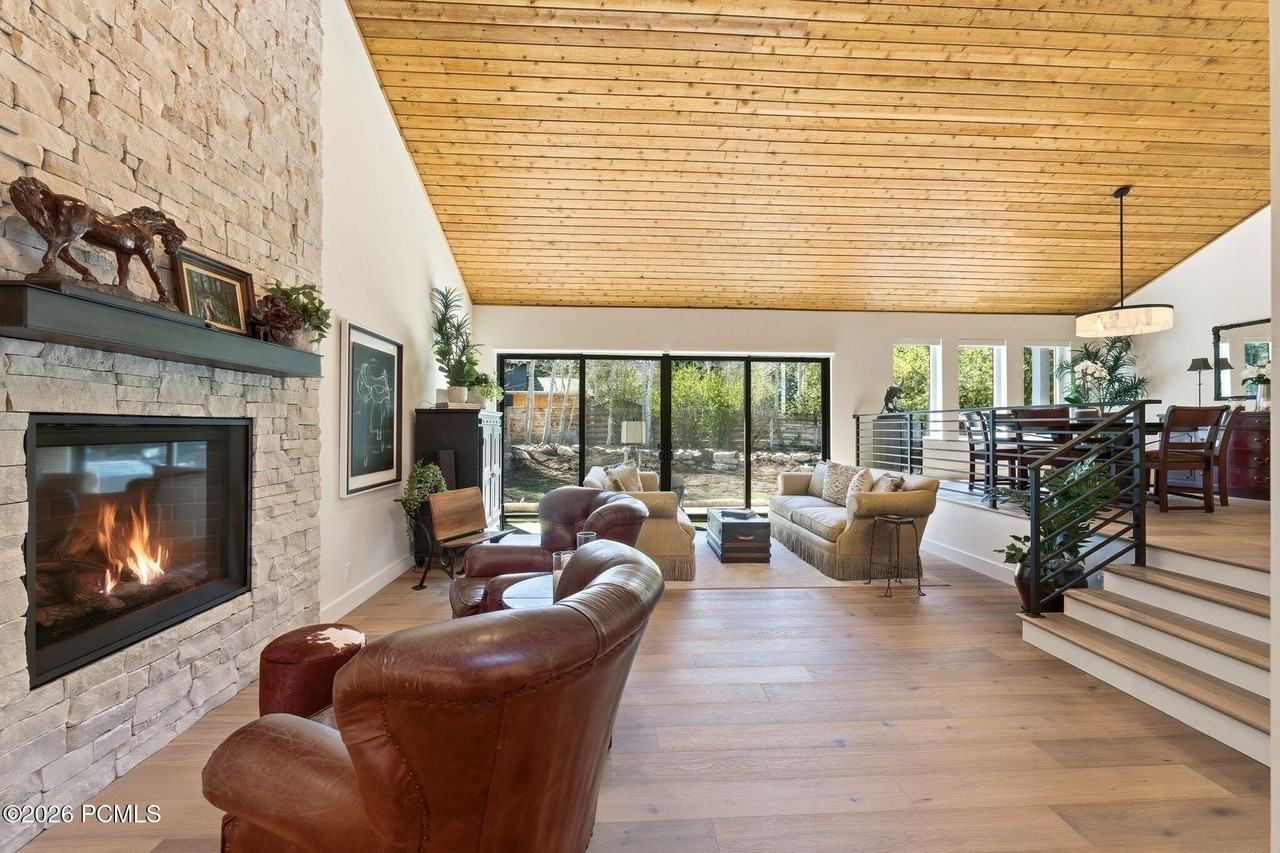 1503 Willow Loop - Photo 4 of 50