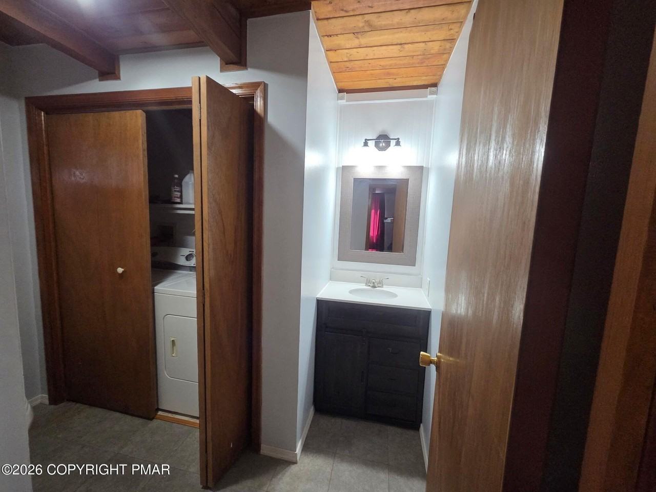 408 Saunders Dr - Photo 6 of 30