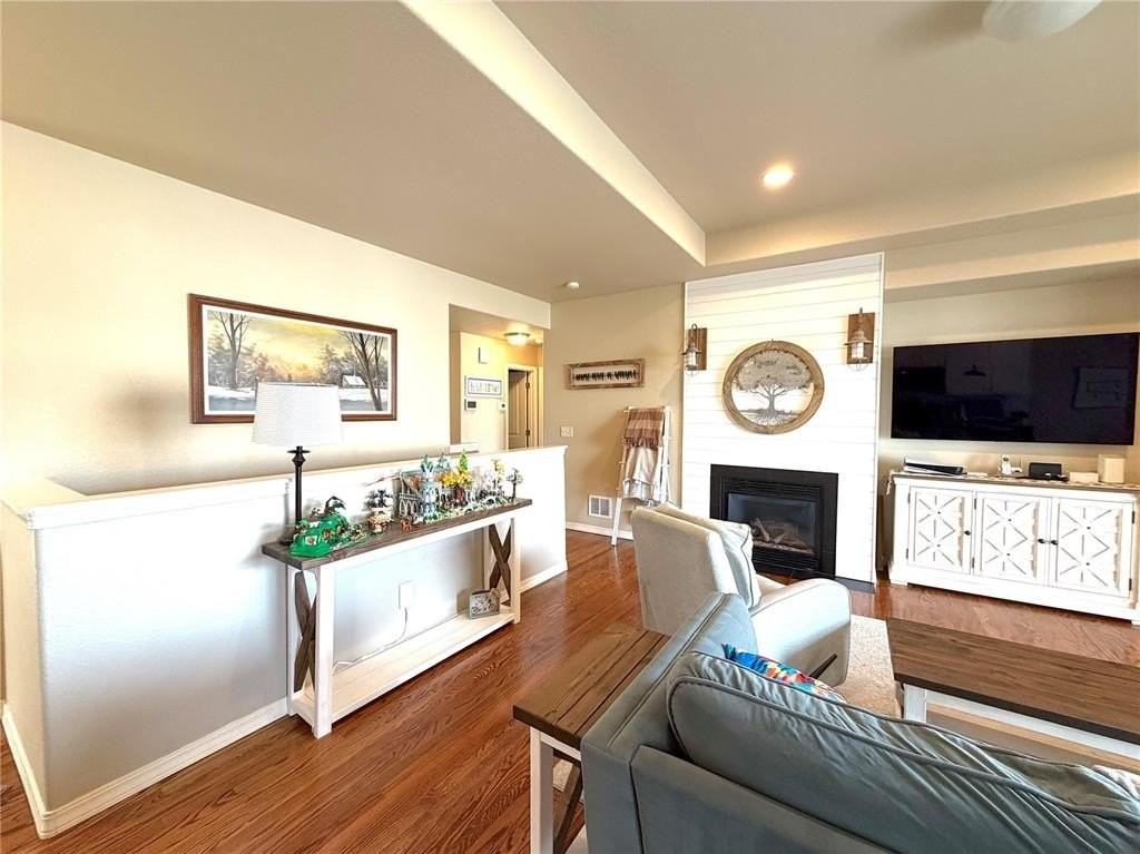 7914 Hunter Peak Trl - Photo 6 of 46