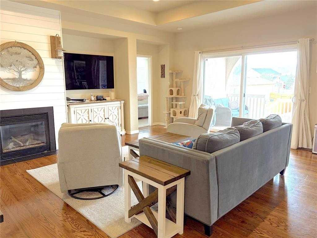 7914 Hunter Peak Trl - Photo 7 of 46