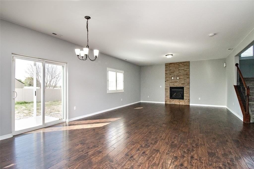 10997 Hidden Prairie Pkwy - Photo 7 of 39