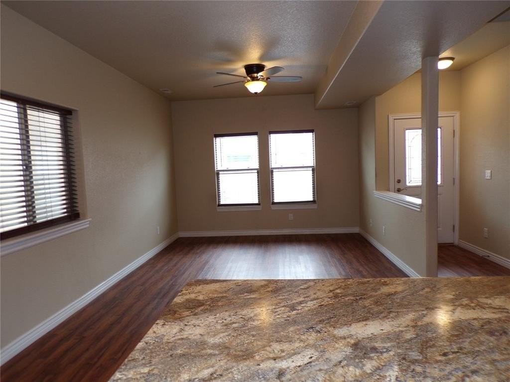 9381 Piedmont Pt - Photo 4 of 20