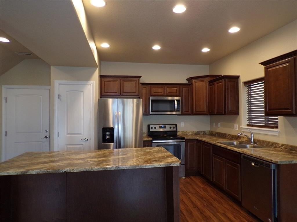 9381 Piedmont Pt - Photo 7 of 20